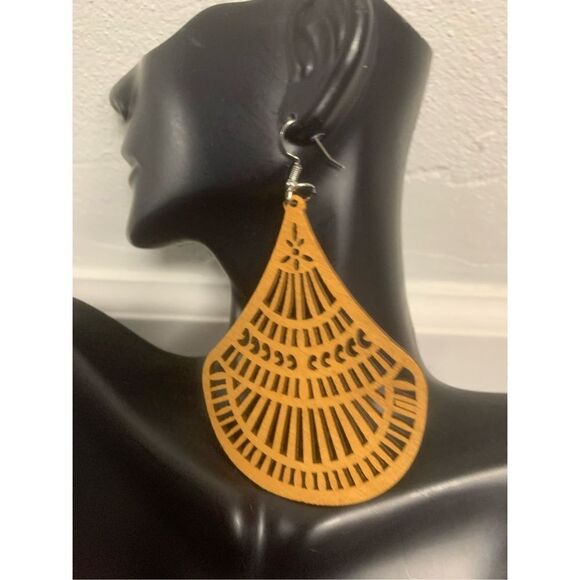 Wooden Earrings   - Picture 1 of 2